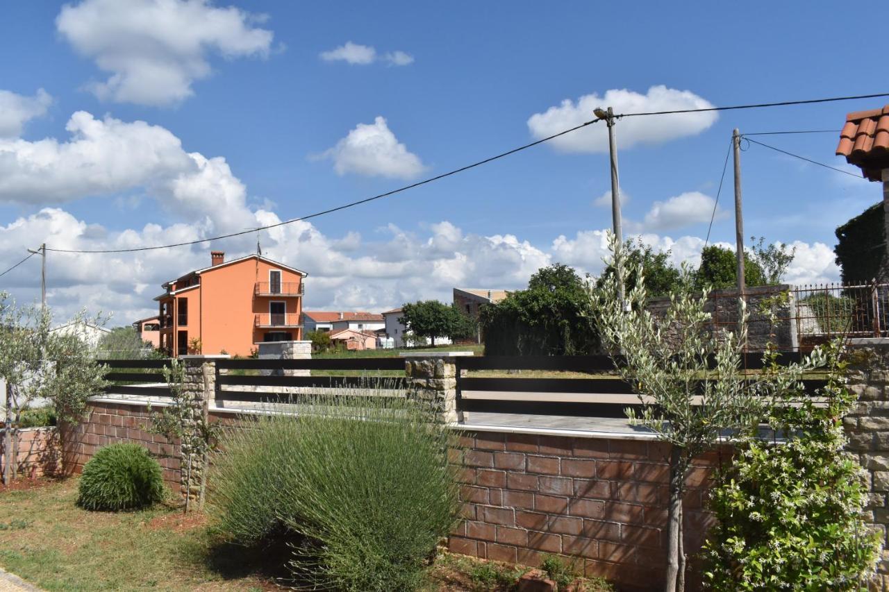 Apartment Lavanda 2 Пореч Екстериор снимка