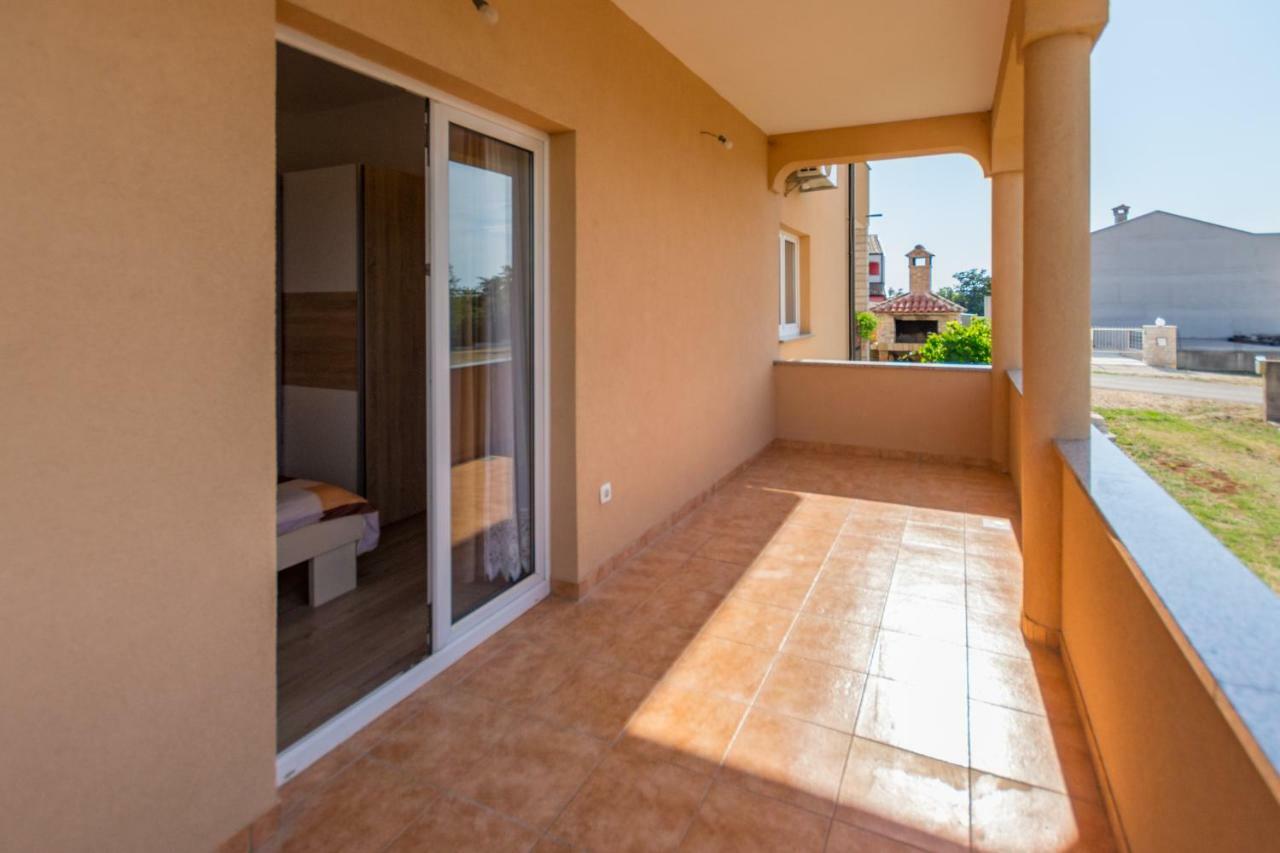 Apartment Lavanda 2 Пореч Екстериор снимка